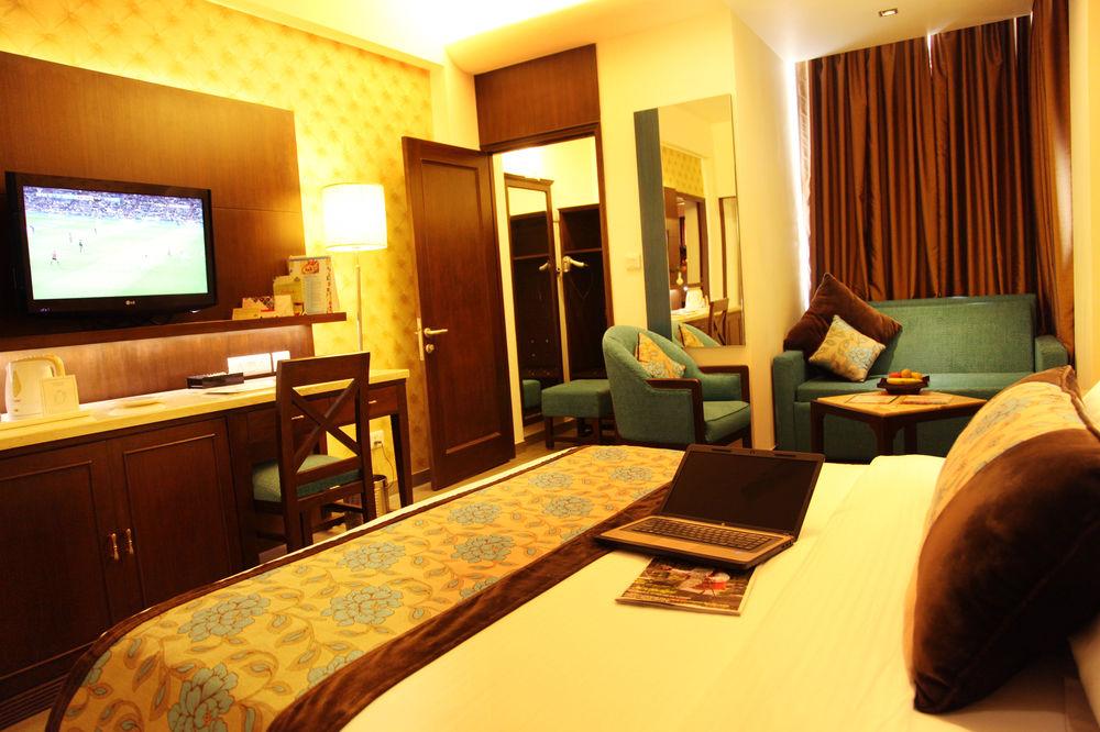 Country Inn & Suites หริทวาร ภายนอก รูปภาพ