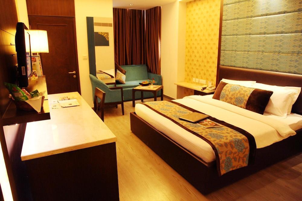 Country Inn & Suites หริทวาร ภายนอก รูปภาพ